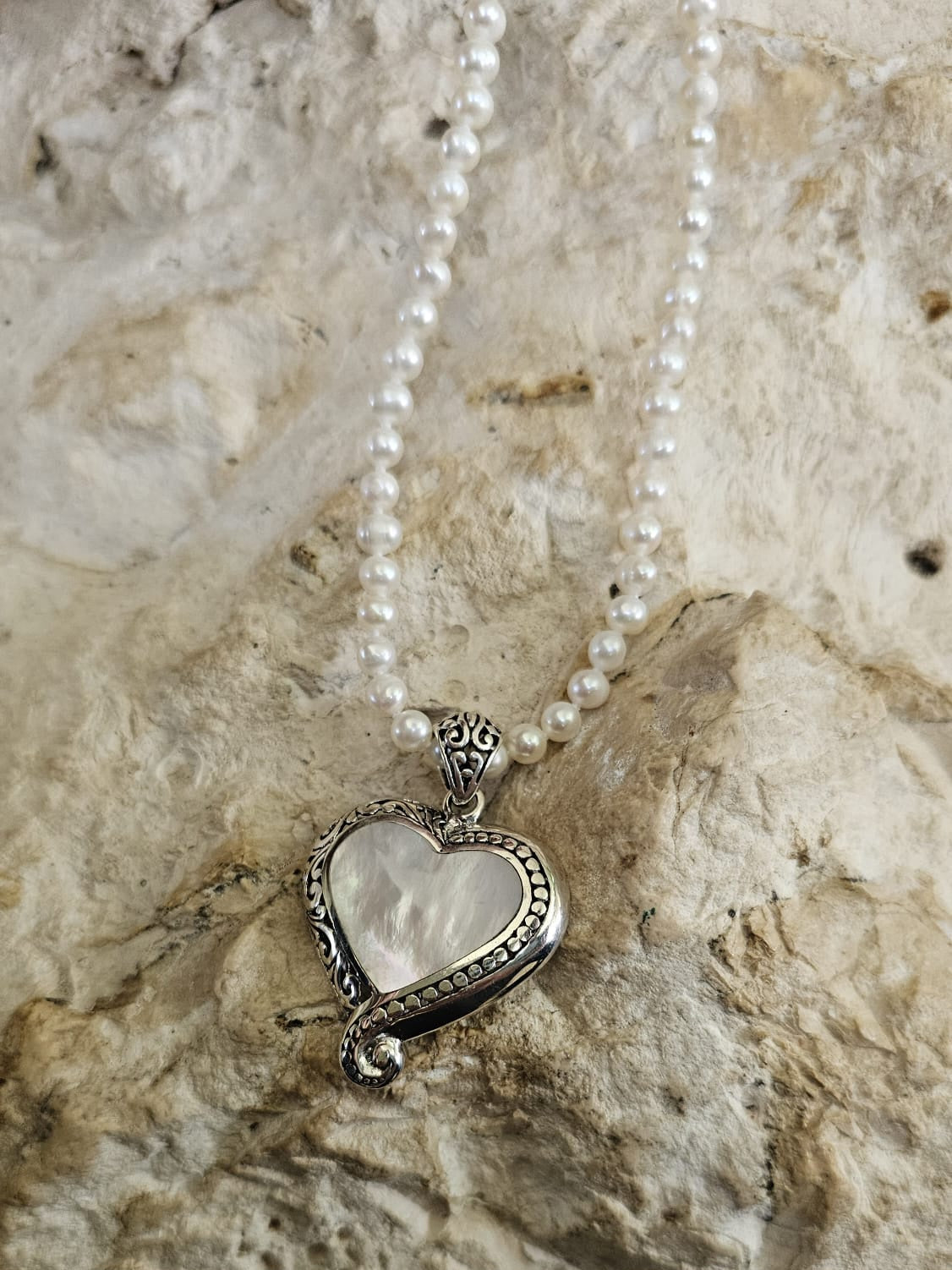 Lovergirl | Bali sea shell heart necklace